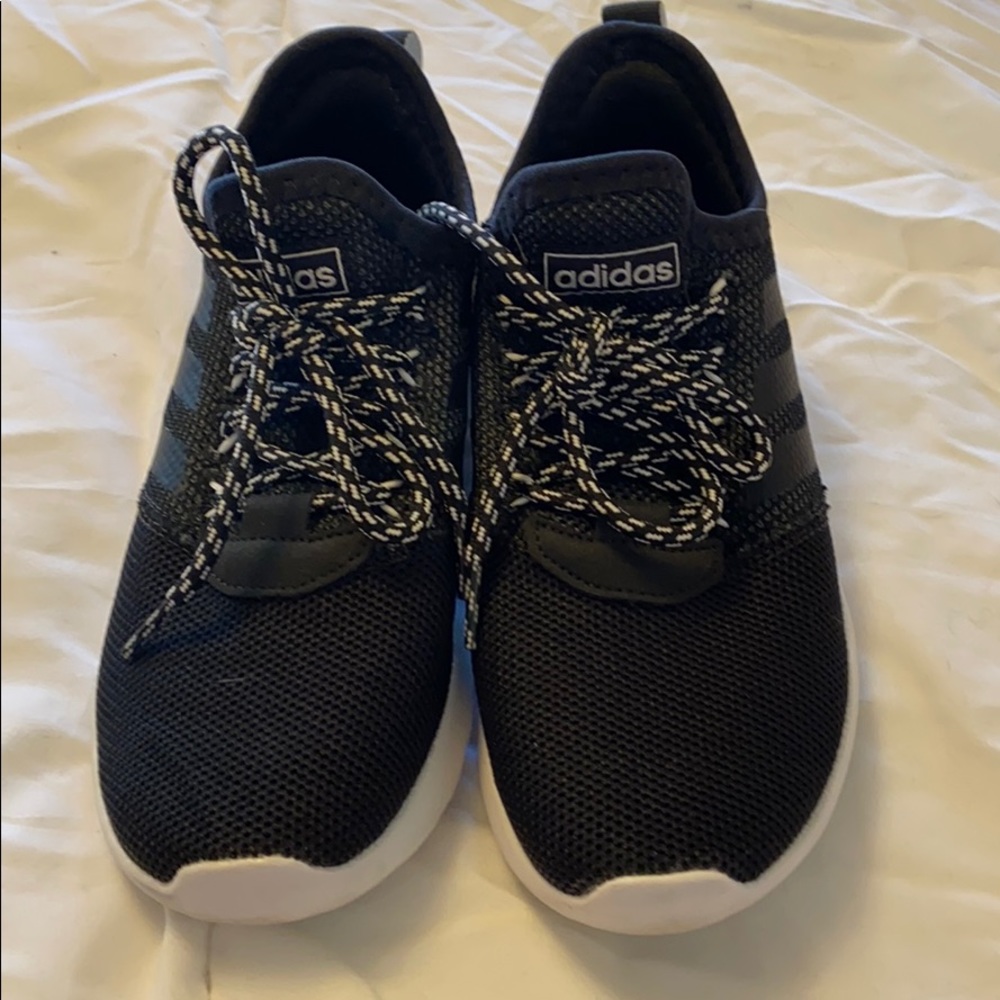 Adidas Tennis Shoes